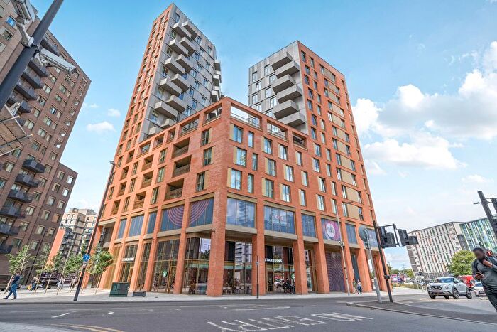 3 Bedroom Flat For Sale In West Apartments, Ashley Road, N17