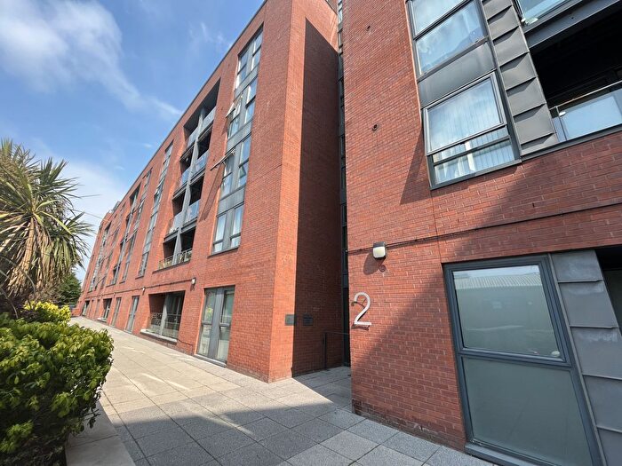 1 Bedroom Terraced House To Rent In Blackfriars Road, Salford, Lancashire, M3