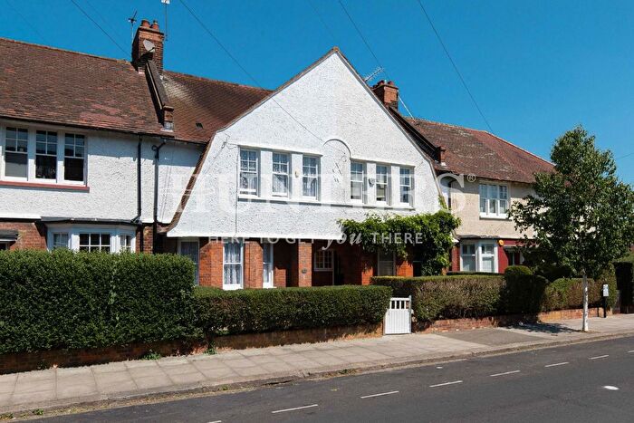 3 Bedroom Property For Sale In Tower Gardens Road, London, N17