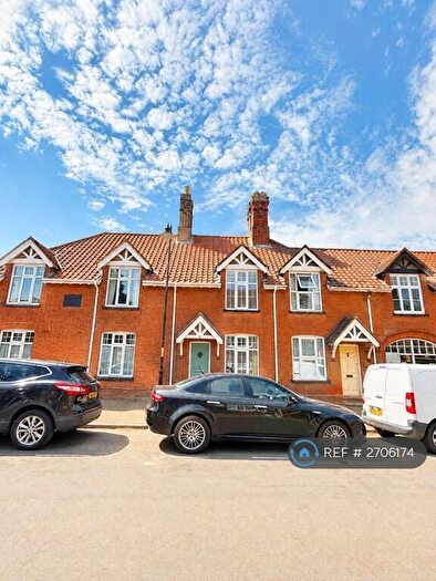 2 Bedroom Terraced House To Rent In Chapel Place, Norwich, NR14