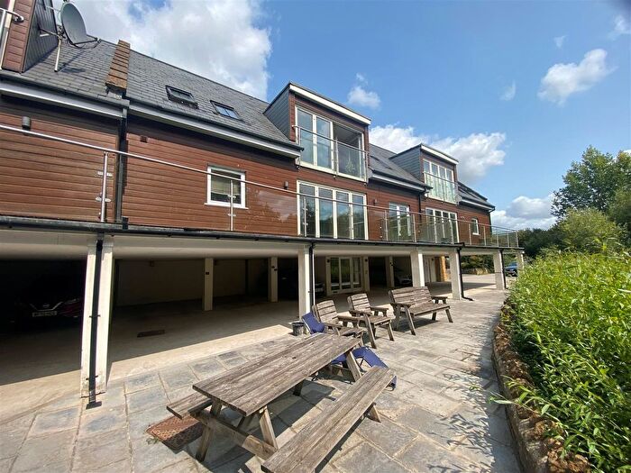 2 Bedroom Flat For Sale In Sherborne Road, Yeovil, BA21
