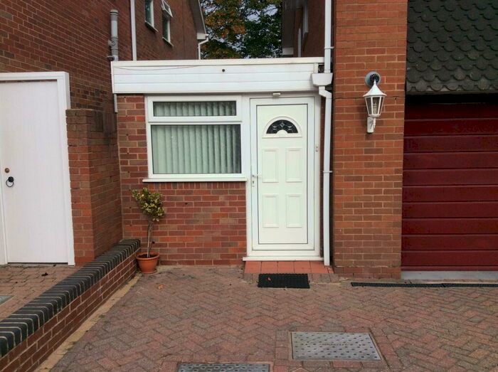 Studio To Rent In Rollswood Drive, Solihull, B91