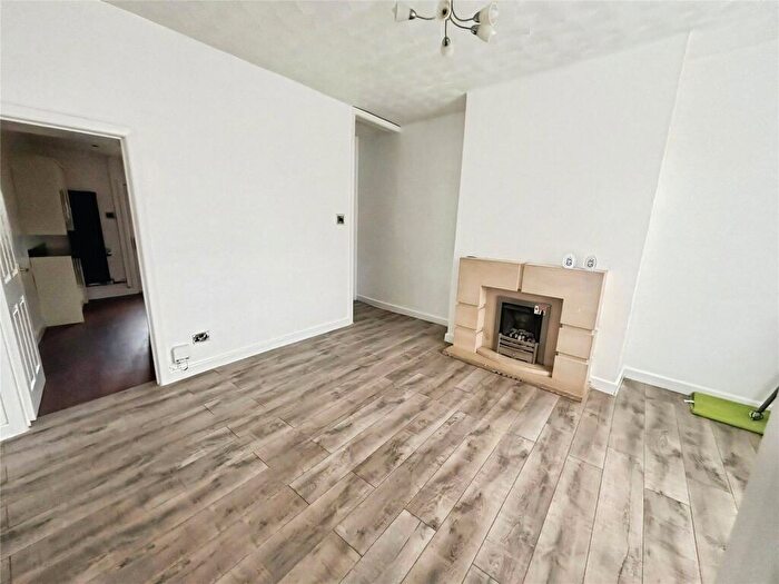 4 Bedroom Terraced House To Rent In Brindle Street, Blackburn, Lancashire, BB2