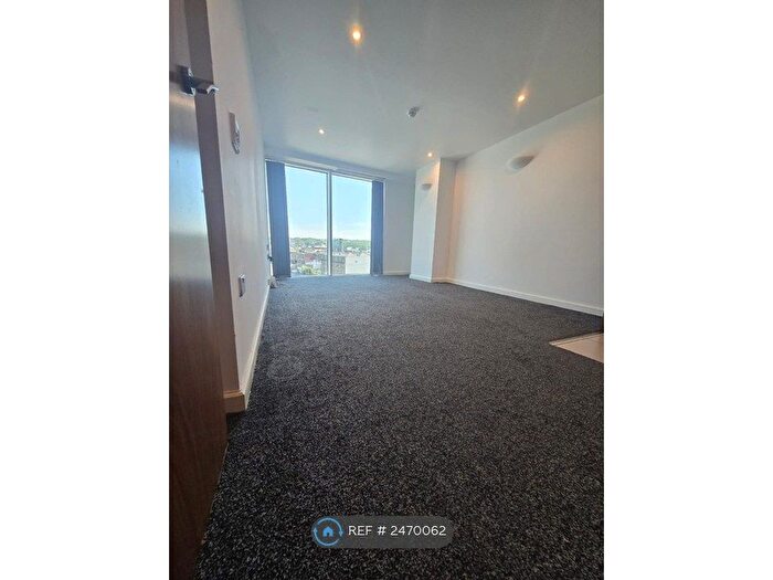 2 Bedroom Flat To Rent In Leeds Road, Bradford, BD1