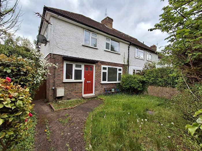 3 Bedroom Semi Detached House For Sale In School Lane, Tadworth, Surrey, KT20