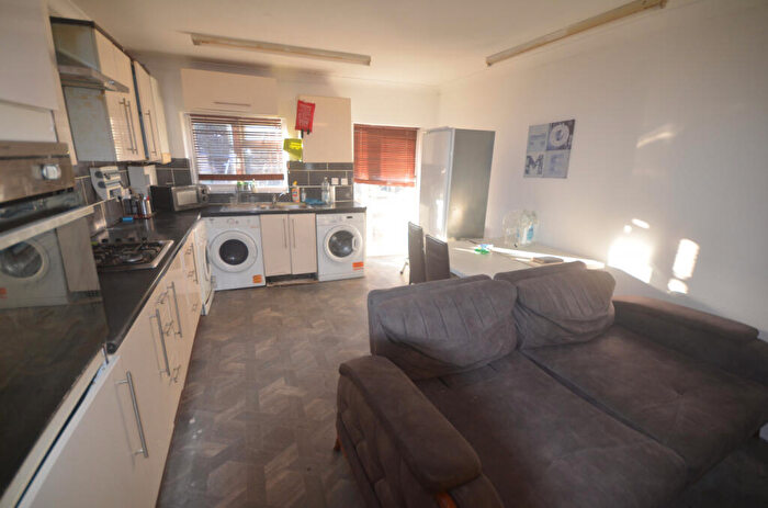 3 Bedroom Terraced House To Rent In Shaw Gardens, Barking, IG11