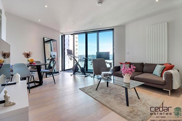 1 Bedroom Flat For Sale In Starboard Way, Silverstown, E16