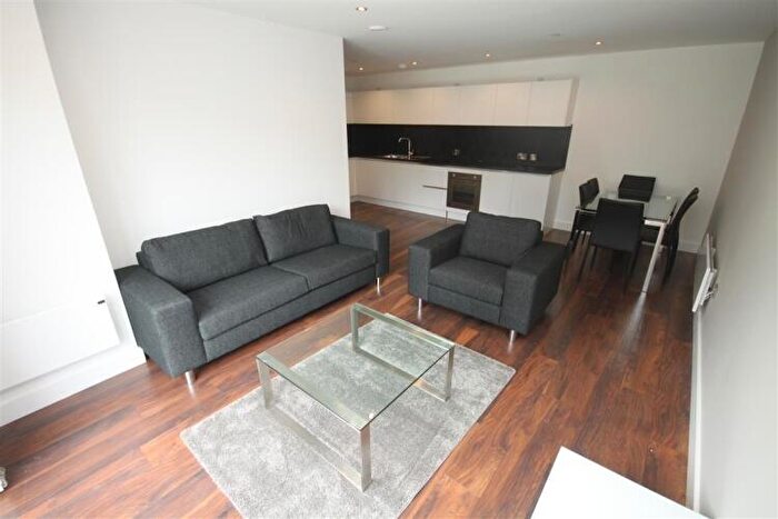 2 Bedroom Apartment To Rent In Greengate Salford, M3