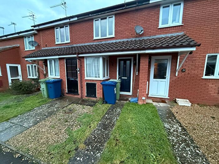 1 Bedroom Flat To Rent In Abbots Mews, Bishops Cleeve, GL52