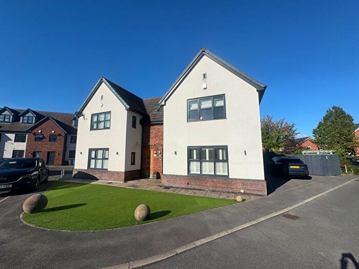3 Bedroom Semi Detached House For Sale In Orchard Mount, Monton, M30