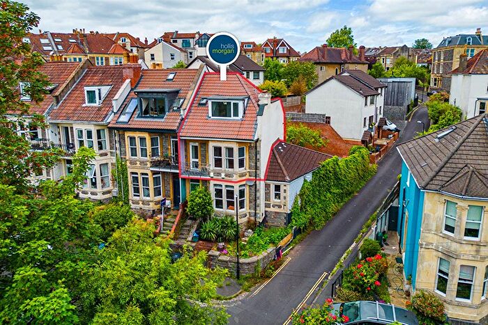 3 Bedroom Flat For Sale In Hurlingham Road, Bristol, BS7
