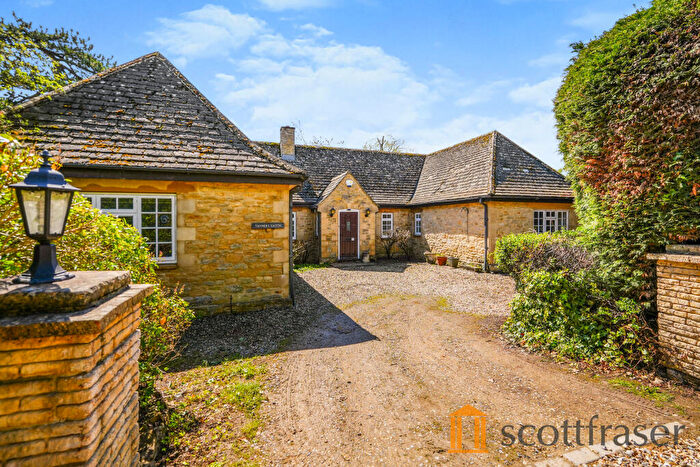 4 Bedroom Bungalow To Rent In Tanners Lane, Eynsham, OX29