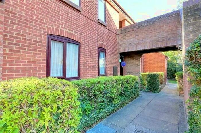 1 Bedroom Apartment To Rent In Abercorn Grove, Ruislip, Middlesex, HA4
