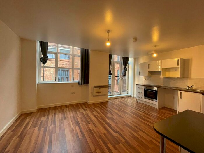 Studio To Rent In Clyde Court, Leicester, LE1