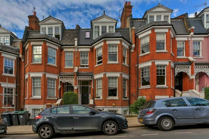 2 Bedroom Flat To Rent In Milton Road, Highgate, N6