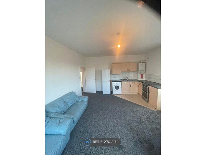 2 Bedroom Flat To Rent In Leopold Road, Liverpool, L7