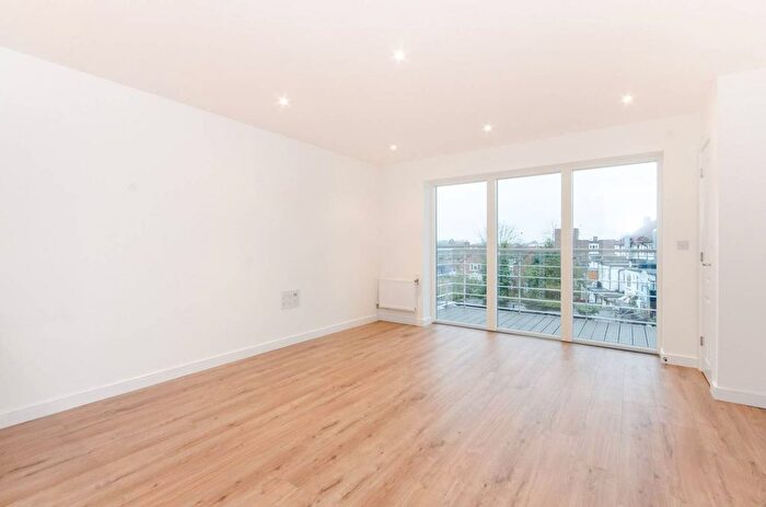 1 Bedroom Flat To Rent In Kingston Road, Wimbledon, London, SW20