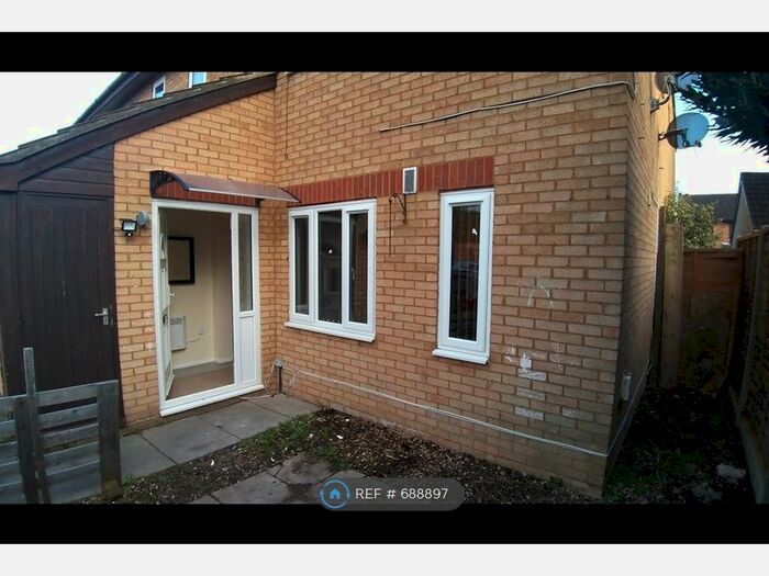 1 Bedroom Maisonette To Rent In Bader Gardens, Slough SL1