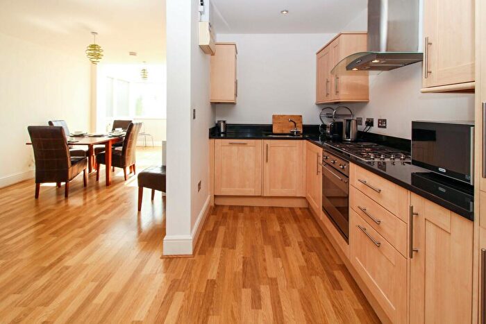 2 Bedroom House To Rent In Warwick Place, Leamington Spa, CV32