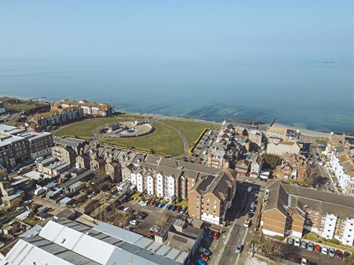 1 Bedroom Flat For Sale In Harold Road, Margate, CT9
