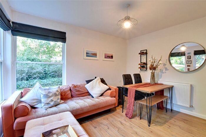 1 Bedroom Flat For Sale In Peabody Close, Devonshire Drive, Greenwich, London, SE10