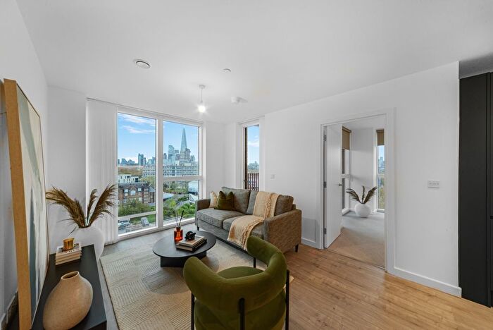 2 Bedroom Flat To Rent In New Kent Road, London, SE1