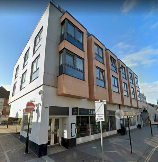 2 Bedroom Apartment To Rent In Brentwood High Street, CM14