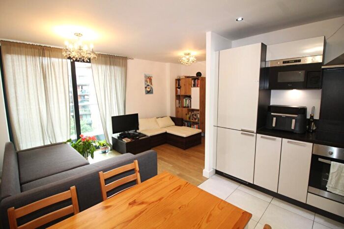 2 Bedroom Flat To Rent In Ottawa House, Maple Quays, Albatross Way, Canada Water, London, SE16