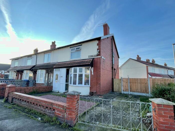 3 Bedroom End Of Terrace House To Rent In Ellesmere Road, Blackpool, Lancashire, FY4
