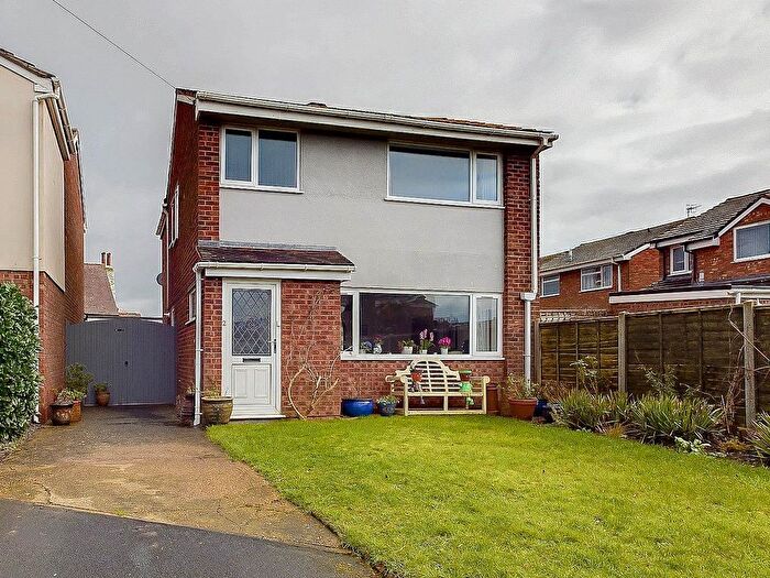 4 Bedroom Detached House For Sale In Riverside Close, Upton-Upon-Severn, Worcester, WR8