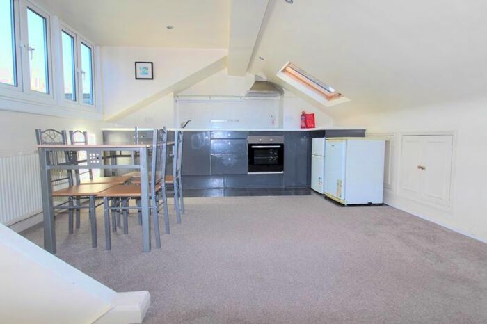 1 Bedroom Flat To Rent In Lordship Lane, Wood Green N22