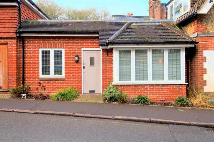 1 Bedroom Maisonette Flat To Rent In Brighton Road, Godalming, GU7