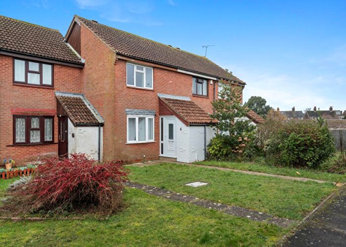 2 Bedroom Terraced House To Rent In Holywell Walk, Hailsham, BN27