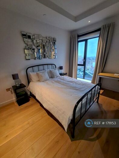 Studio To Rent In Grantham House, London, E14