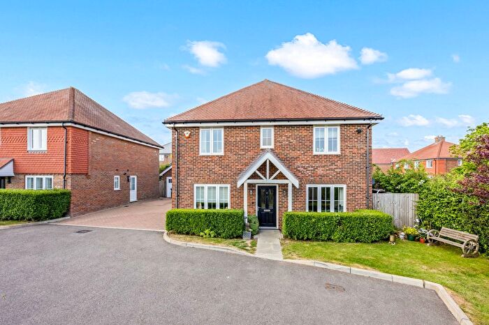 4 Bedroom Detached House For Sale In Pochard Gardens, Crowborough, TN6