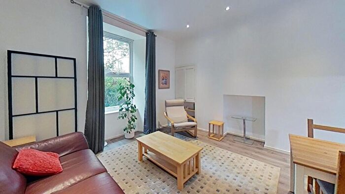 1 Bedroom Flat To Rent In Fowler Terrace, Edinburgh, Midlothian, EH11