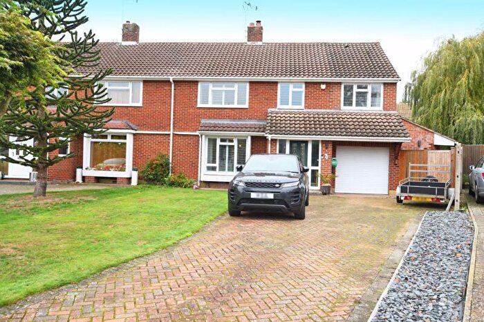 4 Bedroom Semi-Detached House For Sale In Park Avenue, Maidstone, ME14