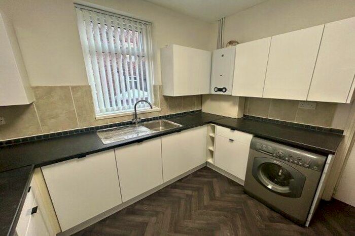 1 Bedroom Property To Rent In Worsley Grove, Manchester, M19