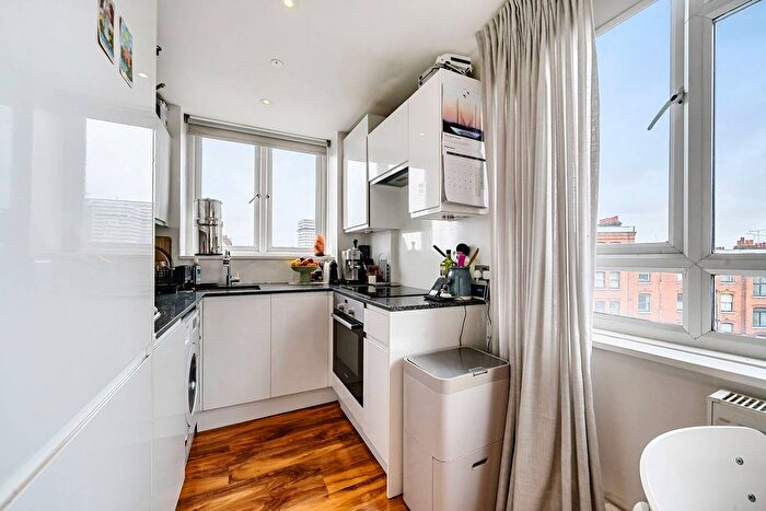 1 Bedroom Flat To Rent In Fulham Palace Road, Fulham, London, SW6