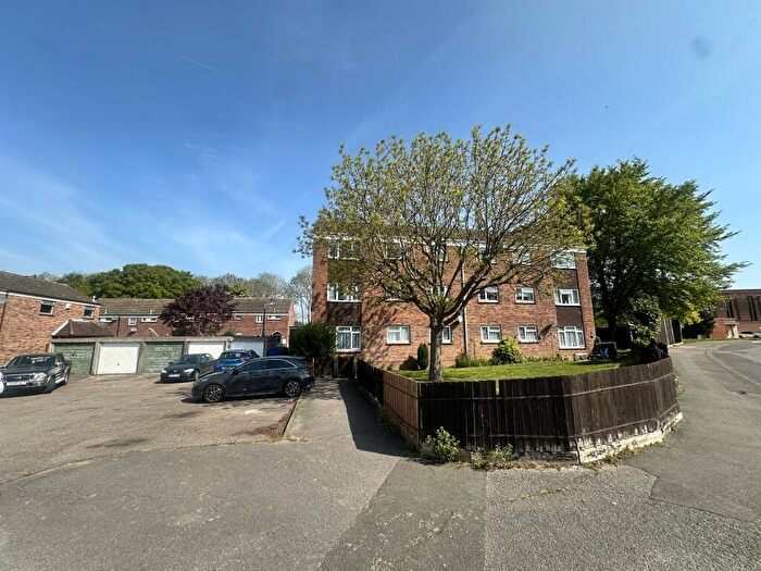 2 Bedroom Apartment To Rent In Greenshaw, CM14