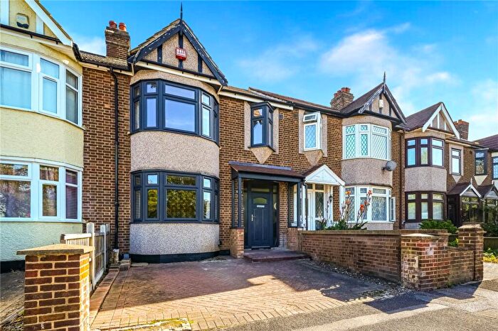 3 Bedroom Terraced House For Sale In Larkshall Road, Highams Park, London, E4