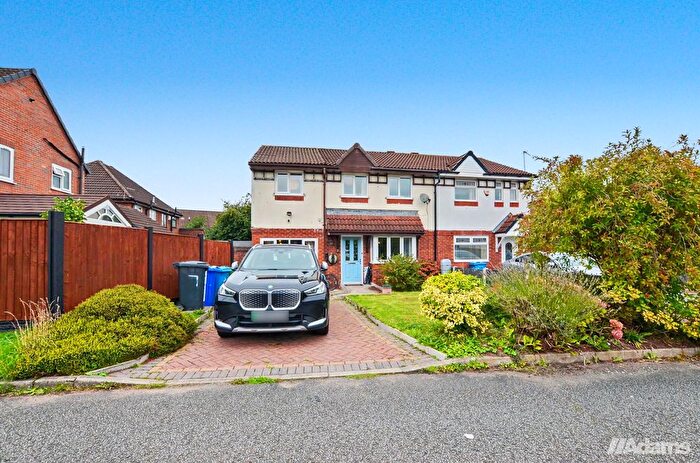 3 Bedroom Semi-Detached House For Sale In Adlington Road, Runcorn, WA7