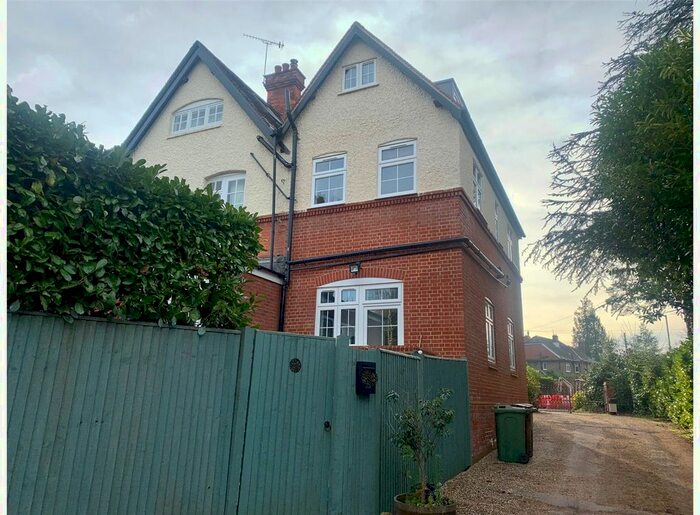 End Of Terrace House To Rent In Culverden Down, Tunbridge Wells TN4