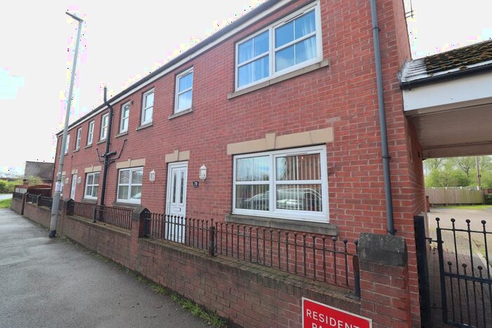 2 Bedroom Semi-Detached House To Rent In Mexborough Road, Bolton-Upon-Dearne, Rotherham, S63