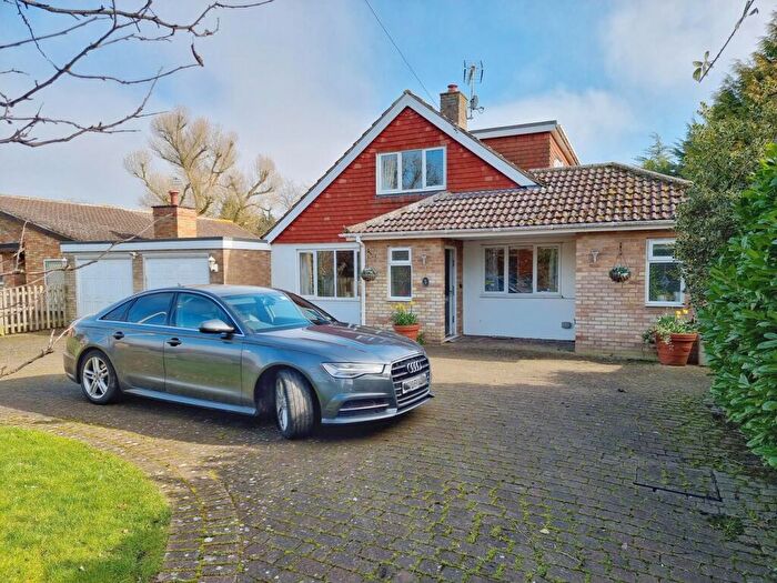 4 Bedroom Detached House For Sale In Plummers Lane, Haynes, Bedfordshire, MK45
