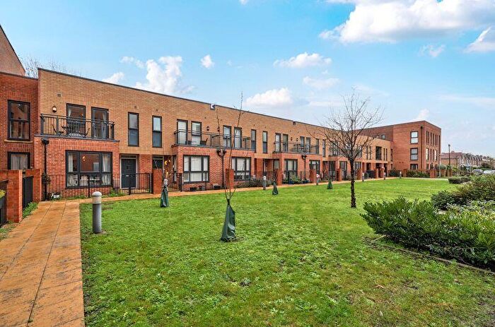 3 Bedroom End Of Terrace House For Sale In Liberator Place, Chichester, PO19