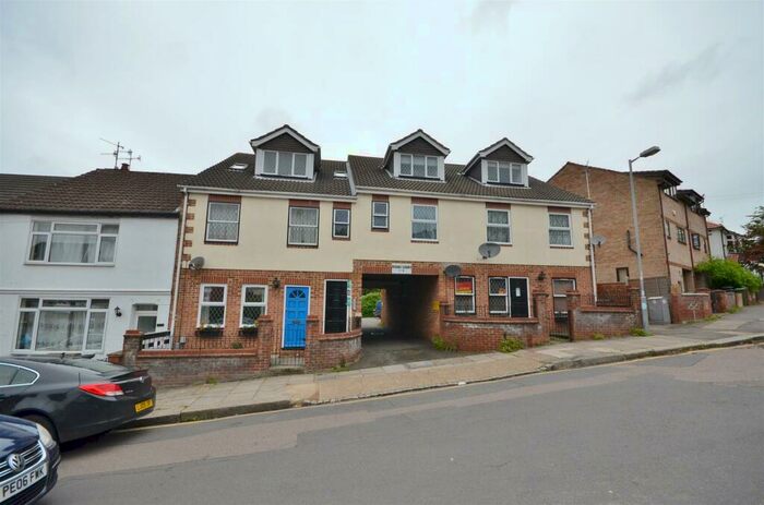 1 Bedroom Apartment To Rent In Ridgway Road, Luton, LU2