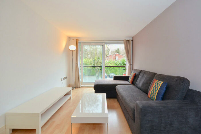1 Bedroom Flat To Rent In Stanton House, Rotherhithe Street, SE16