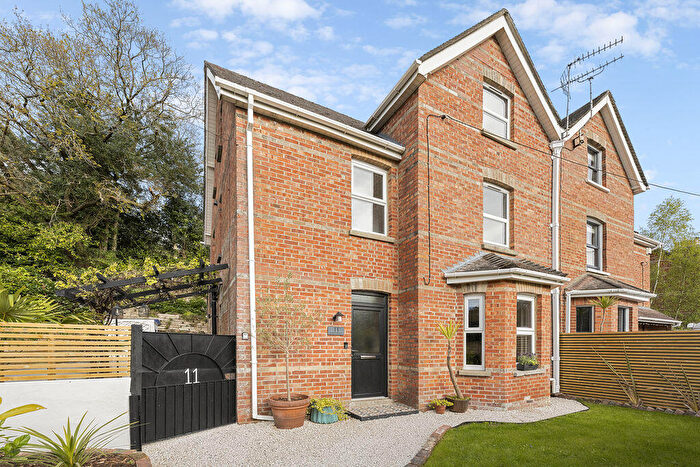 4 Bedroom Semi Detached House For Sale In Charborough Road, Broadstone, BH18