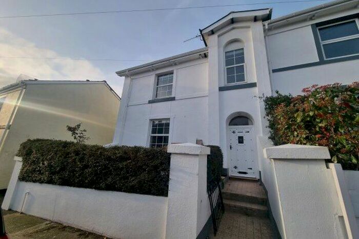 3 Bedroom Property To Rent In Church Street, Torquay, TQ2